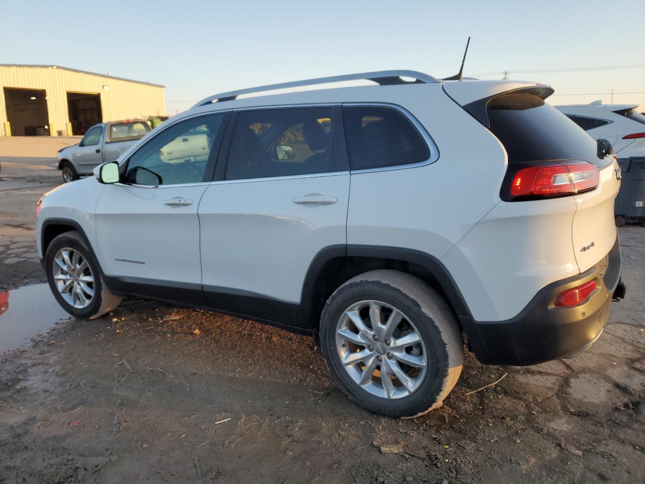 2016 Jeep Grand Cherokee VIN 1C4PJMDS7GW278304 Copart auction photo, undercarriage / minor dent/scratches damage thumbnail 2