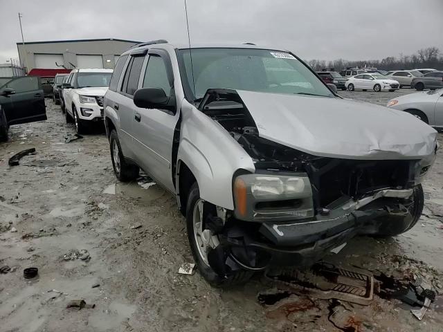2008 Chevrolet TrailBlazer VIN 1GNDT13S482179520 Copart auction photo, front end / minor dent/scratches damage thumbnail 12