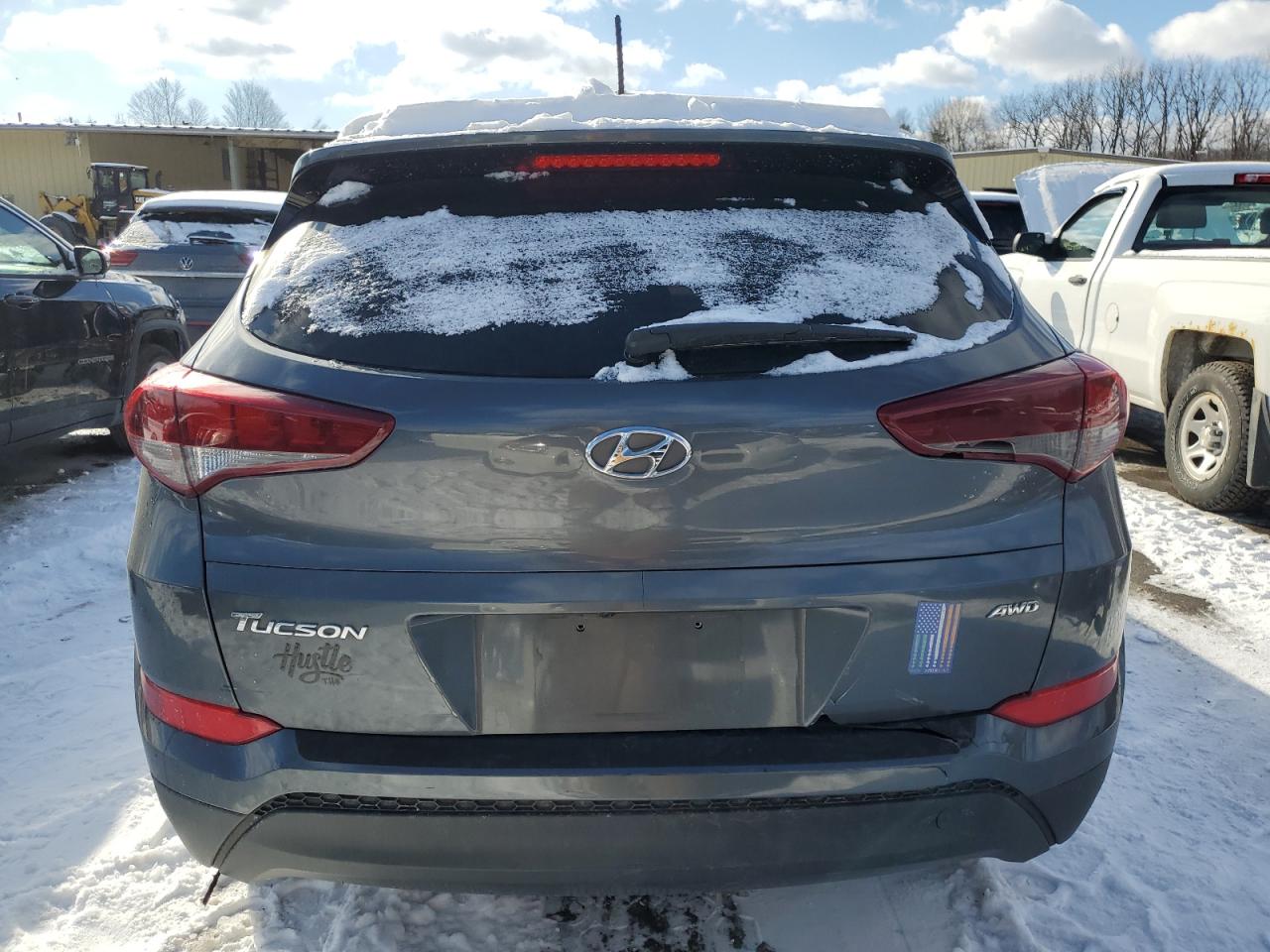 2017 Hyundai Tucson VIN KM8J3CA46HU564458 Copart auction photo, front end / minor dent/scratches damage thumbnail 6