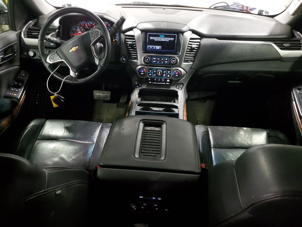 2017 Chevrolet Suburban VIN 1GNSKJKC1HR131632 Copart auction photo, front end / side damage thumbnail 8
