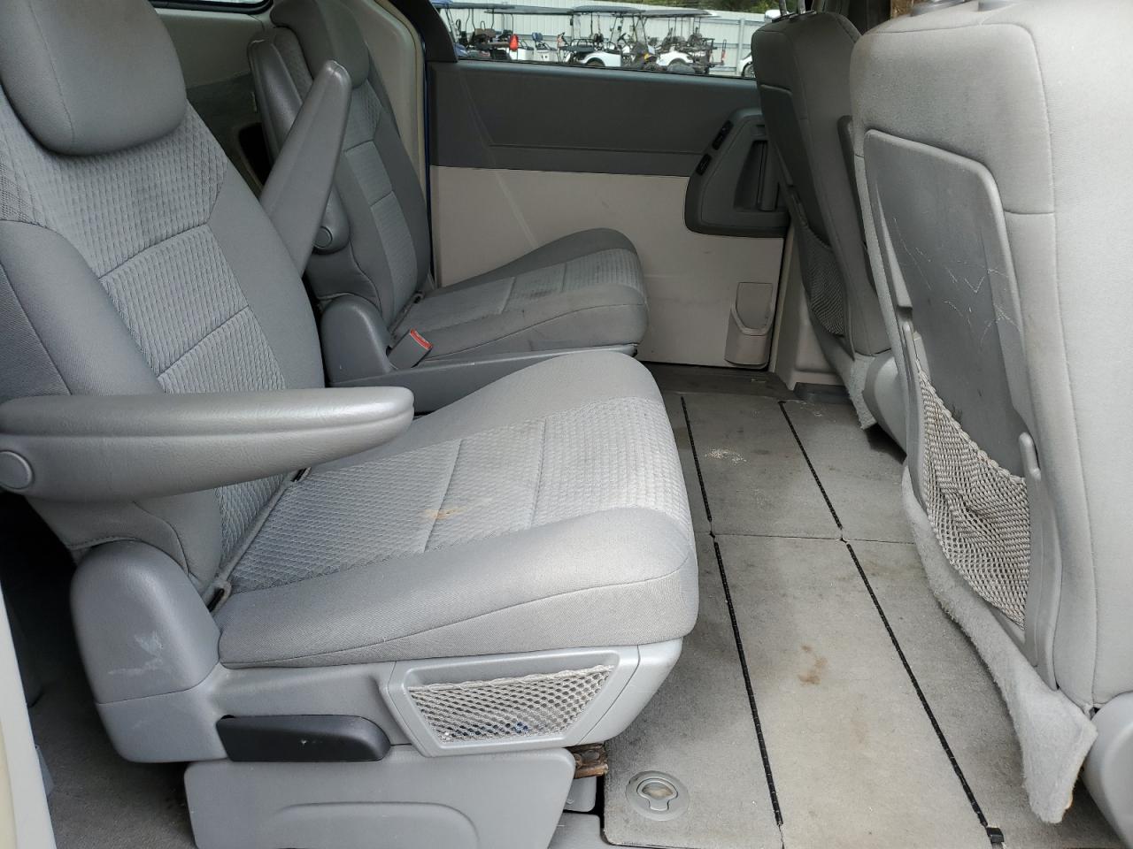 2010 Dodge Caravan VIN 2D4RN5D10AR126250 Copart auction photo, normal wear damage thumbnail 11