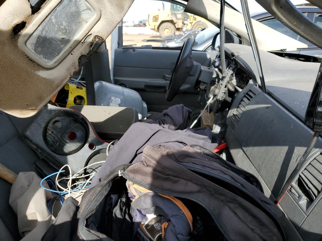 2005 Dodge Durango VIN 1D4HB38N55F575524 Copart auction photo, vandalism / all over damage thumbnail 7