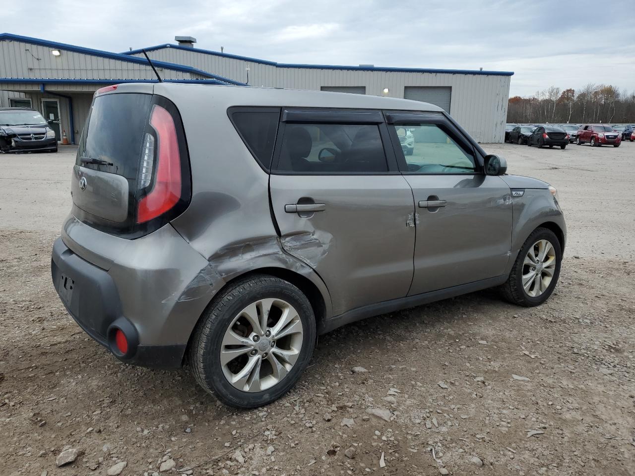 2015 KIA Soul VIN KNDJP3A50F7144708 Copart auction photo, side / rear end damage thumbnail 3