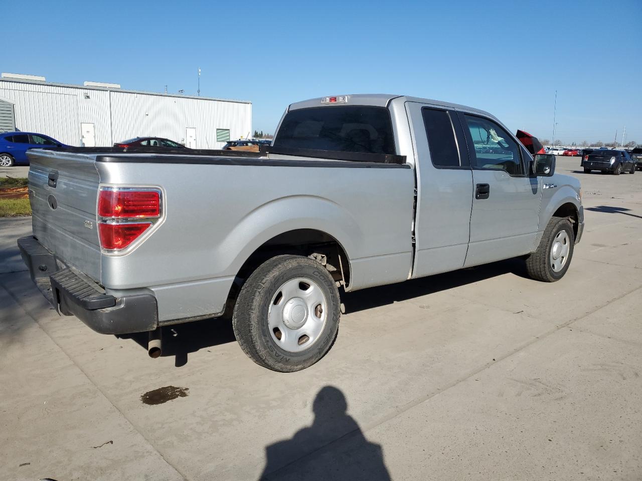 2009 Ford F-150 VIN 1FTRX12W09KB42067 Copart auction photo, side / undercarriage damage thumbnail 3