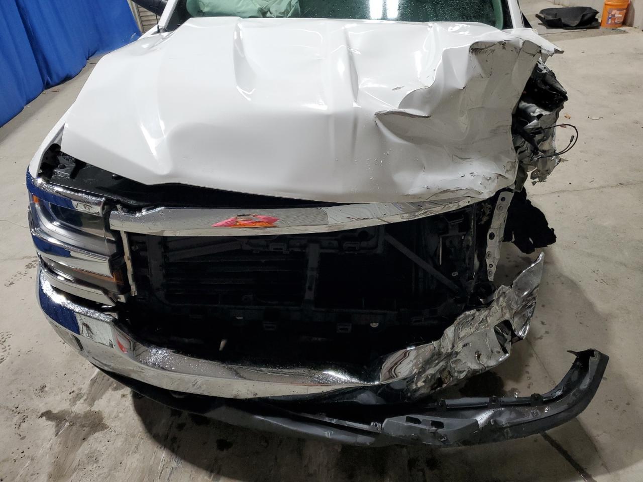 2019 Chevrolet Silverado VIN YGCVKPEC2K1215317 Copart auction photo, front end / side damage thumbnail 11
