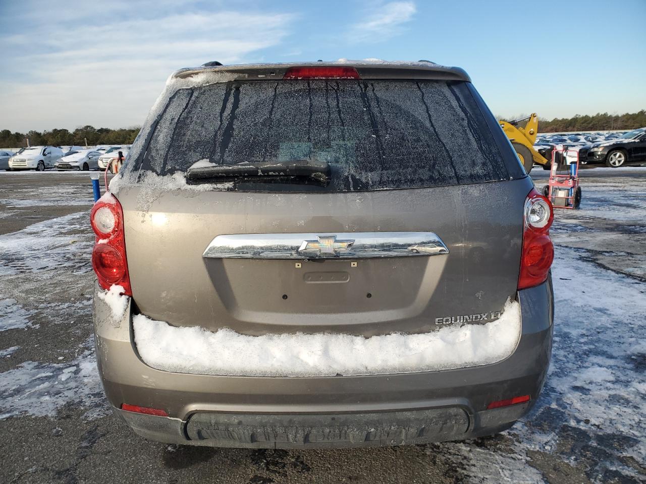 2011 Chevrolet Equinox VIN 2CNALDEC7B6375606 Copart auction photo, front end / minor dent/scratches damage thumbnail 6