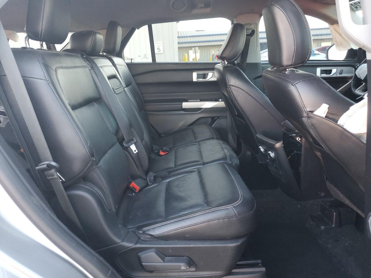2022 Ford Explorer VIN 1FMSK7FH2NGA51650 Copart auction photo, all over damage thumbnail 11