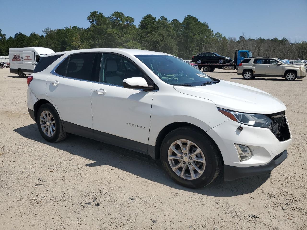 2020 Chevrolet Equinox VIN 3GNAXKEV1LS527310 Copart auction photo, front end damage thumbnail 4