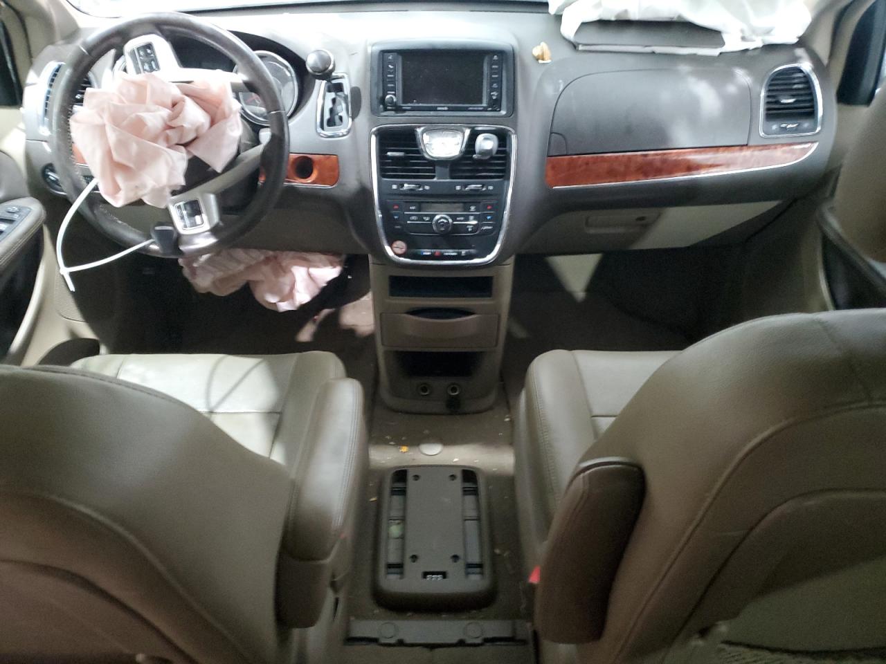 2016 Chrysler Town & Country VIN 2C4RC1BG0GR230779 Copart auction photo, front end damage thumbnail 8