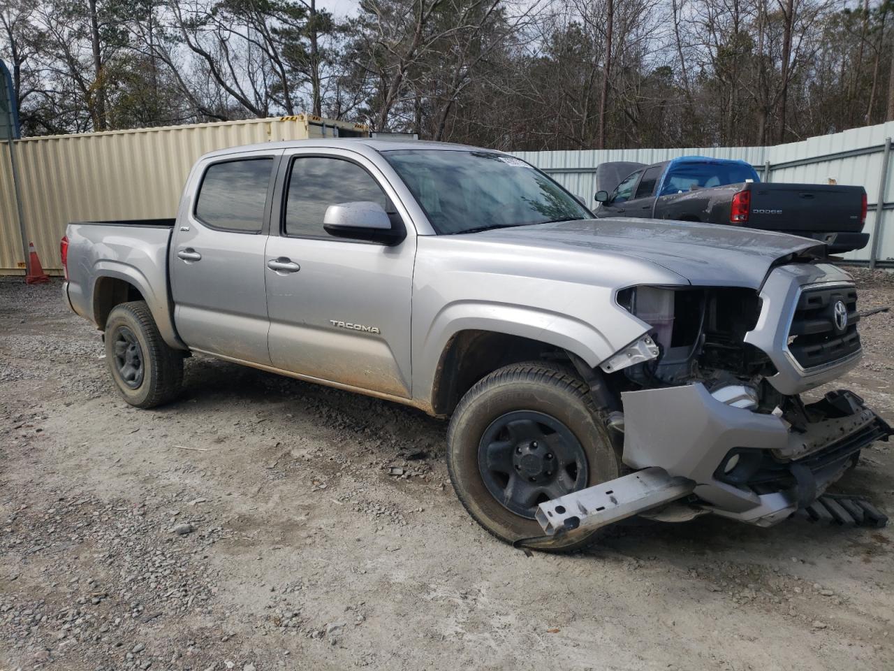 2016 Toyota Tacoma VIN 3TMAZ5CN5GM005975 Copart auction photo, front end damage thumbnail 4