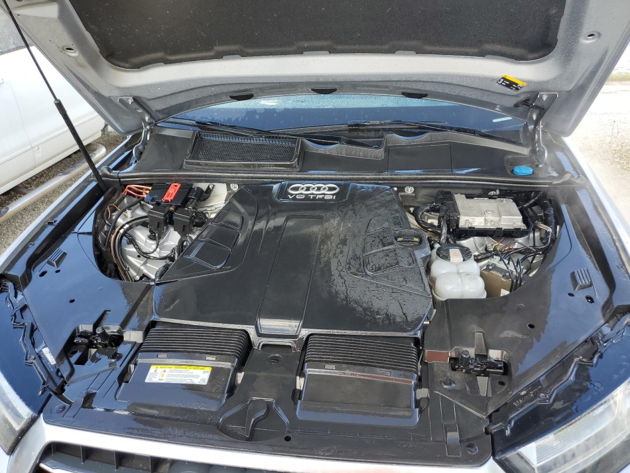 2018 Audi Q7 VIN WA1VAAF72JD010529 Copart auction photo, water/flood damage thumbnail 12