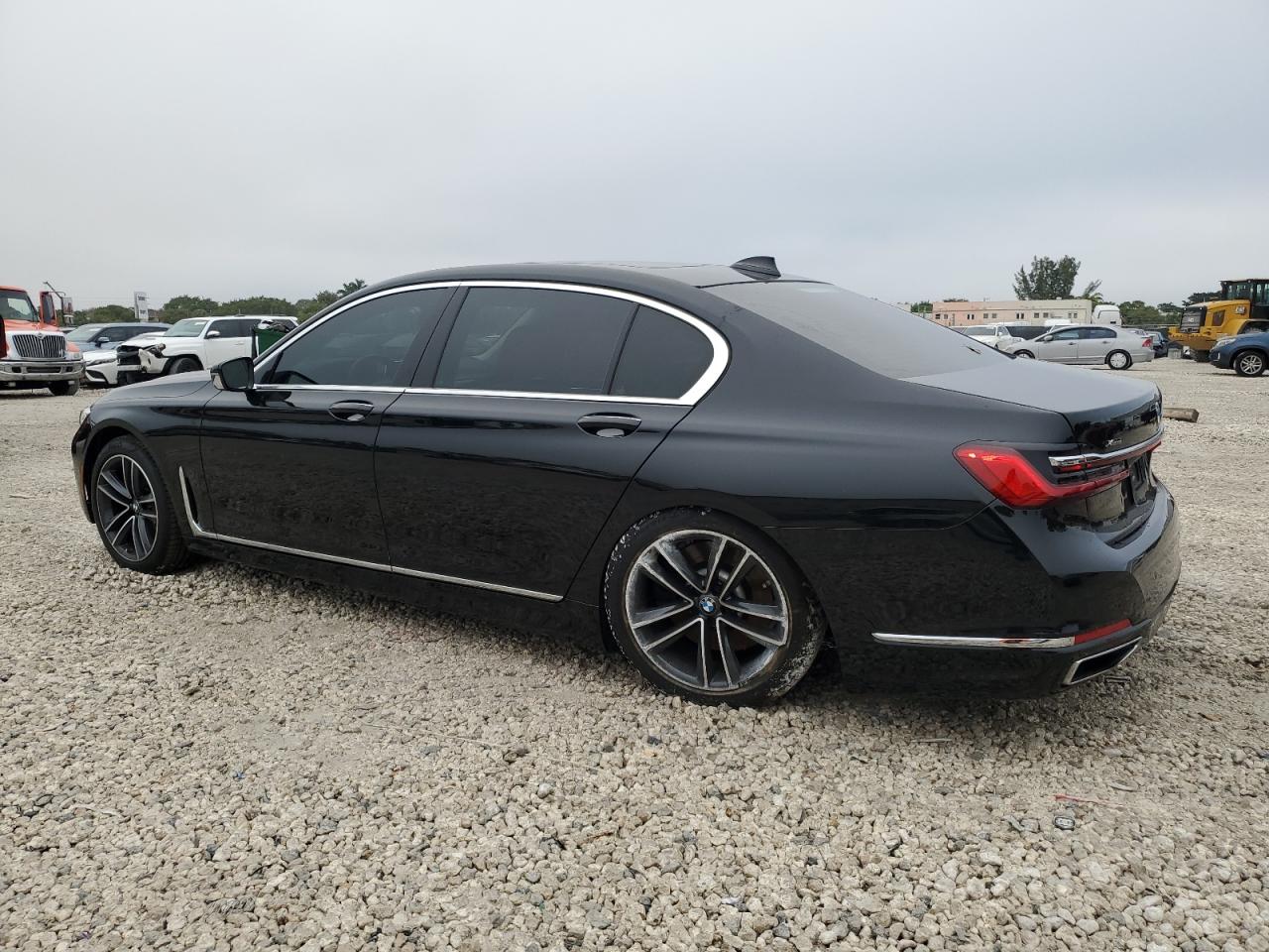 2022 BMW 7er VIN WBA7U2C02NCJ27538 Copart auction photo, side / undercarriage damage thumbnail 2