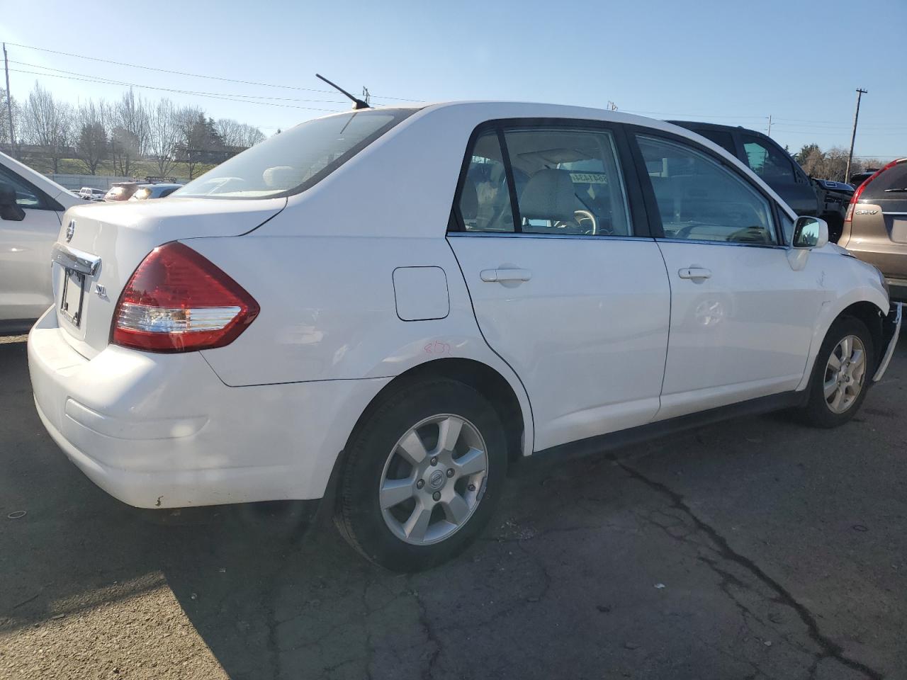 2008 Nissan Versa VIN 3N1BC11EX8L464205 Copart auction photo, front end damage thumbnail 3