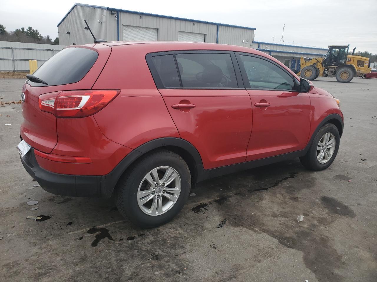2011 KIA Sportage VIN KNDPB3A26B7095734 Copart auction photo, normal wear damage thumbnail 3