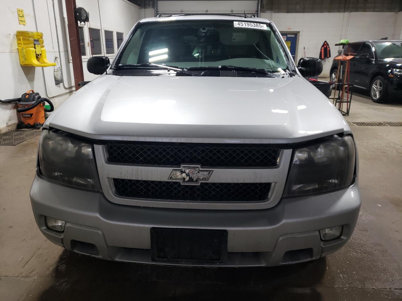 2009 Chevrolet TrailBlazer VIN 1GNDT33S692132289 Copart auction photo, rear end damage thumbnail 5