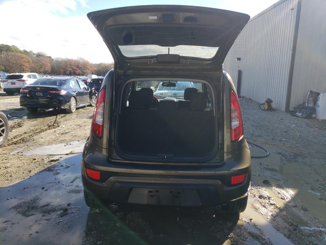 2013 KIA Soul VIN KNDJT2A68D7501256 Copart auction photo, front end / minor dent/scratches damage thumbnail 6