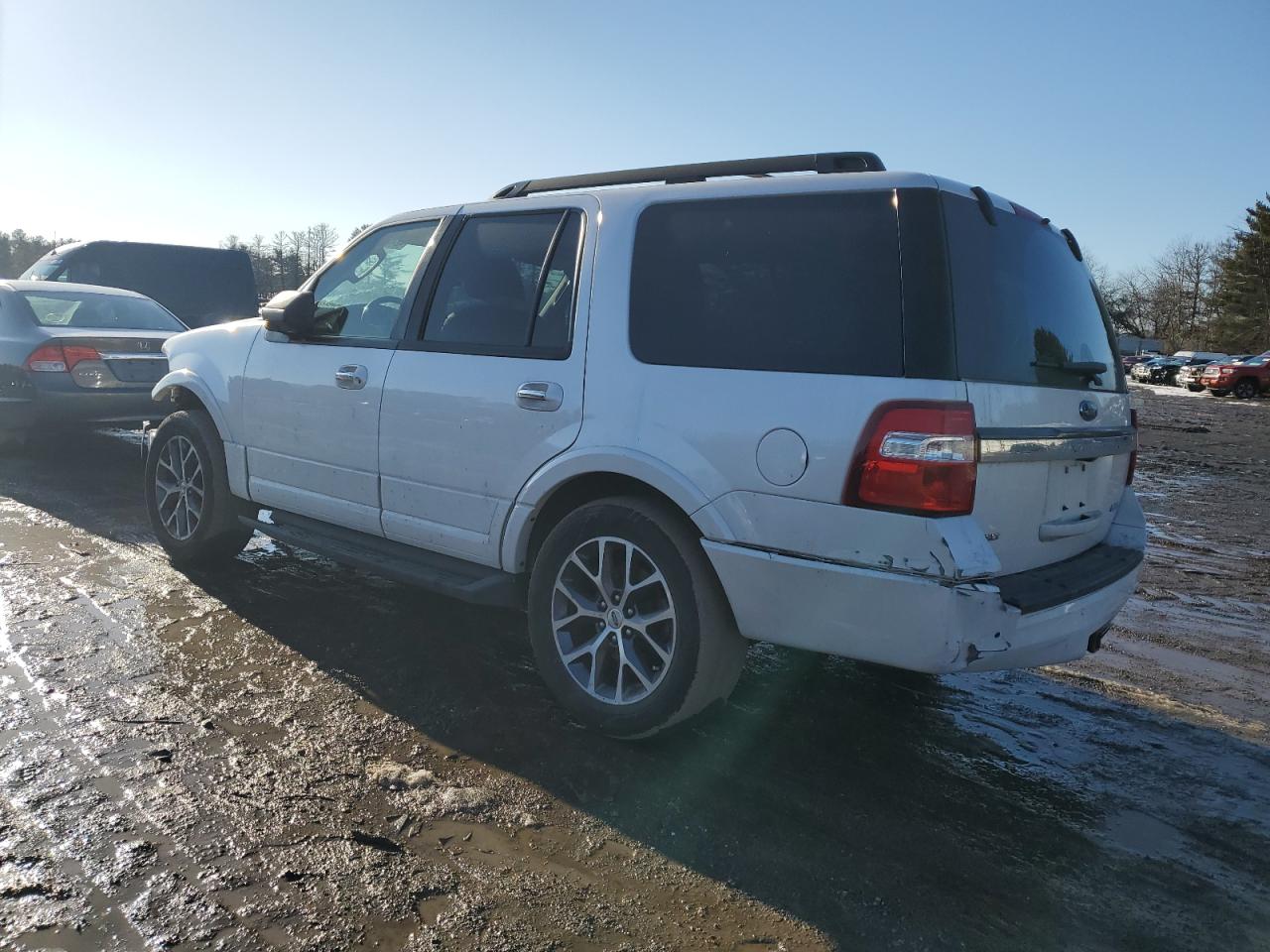 2017 Ford Expedition VIN 1FMJU1HT7HEA64365 Copart auction photo, front end / minor dent/scratches damage thumbnail 2