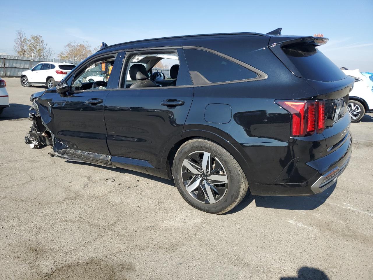2021 KIA Sorento VIN 5XYRL4LC1MG054421 Copart auction photo, front end / side damage thumbnail 2