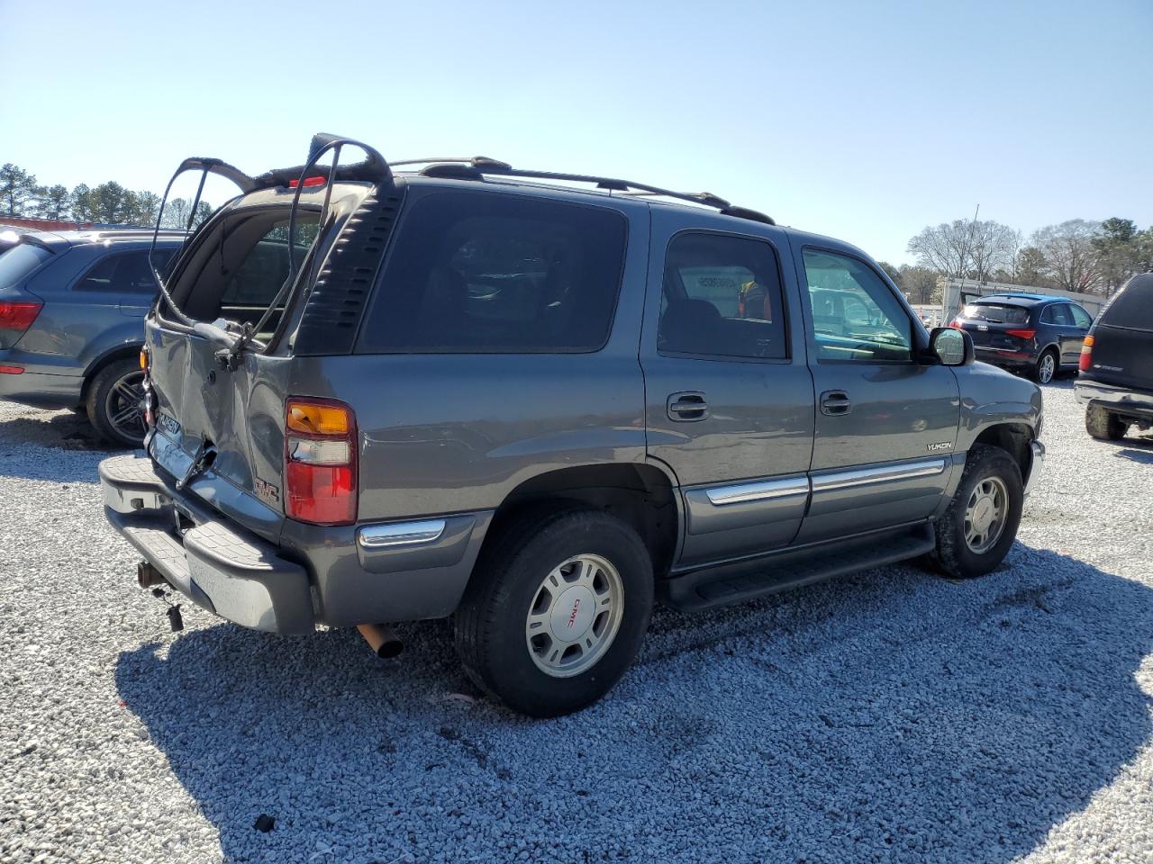 2002 GMC Yukon VIN 1GKEC13V92R139024 Copart auction photo, rear end / mechanical damage thumbnail 3