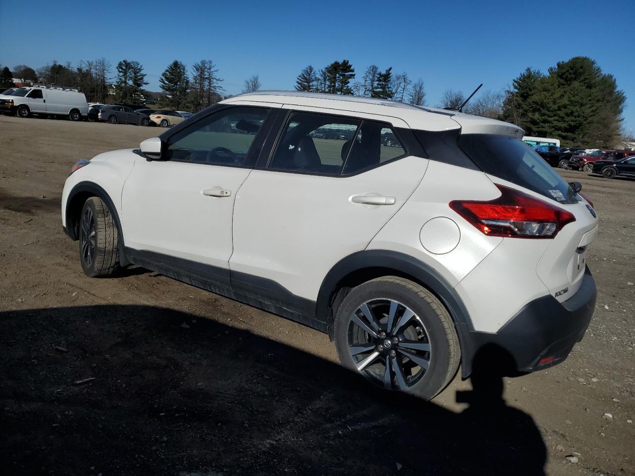 2018 Nissan Kicks VIN 3N1CP5CU5JL542531 Copart auction photo, mechanical / minor dent/scratches damage thumbnail 2