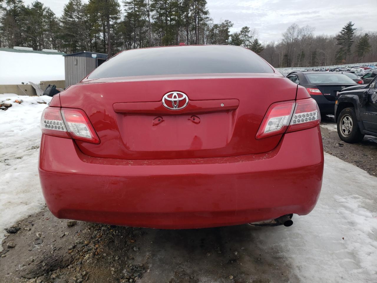 2011 Toyota Camry VIN 4T1BF3EK2BU746489 Copart auction photo, front end / side damage thumbnail 6