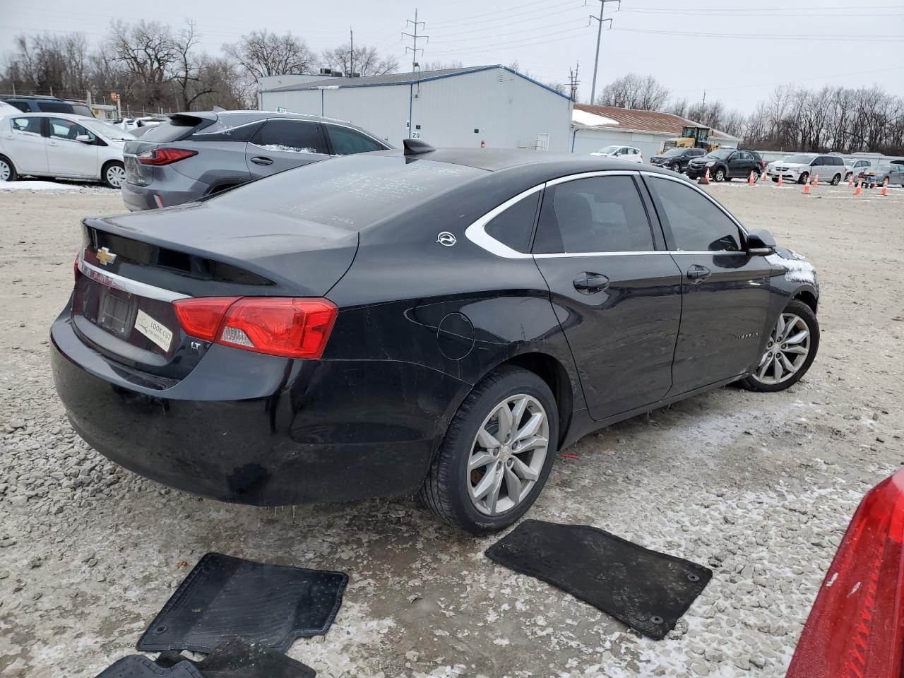 2017 Chevrolet Impala VIN 1G1105S38HU115614 Copart auction photo, front end / side damage thumbnail 3