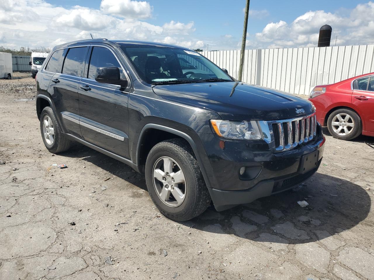 2013 Jeep Grand Cherokee VIN 1C4RJFAG2DC567513 Copart auction photo, front end damage thumbnail 4