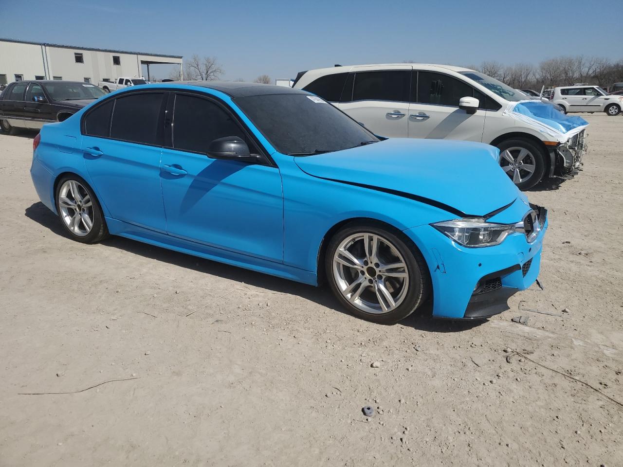 2016 BMW 3er VIN WBA8B7C59GK703413 Copart auction photo, front end damage thumbnail 4