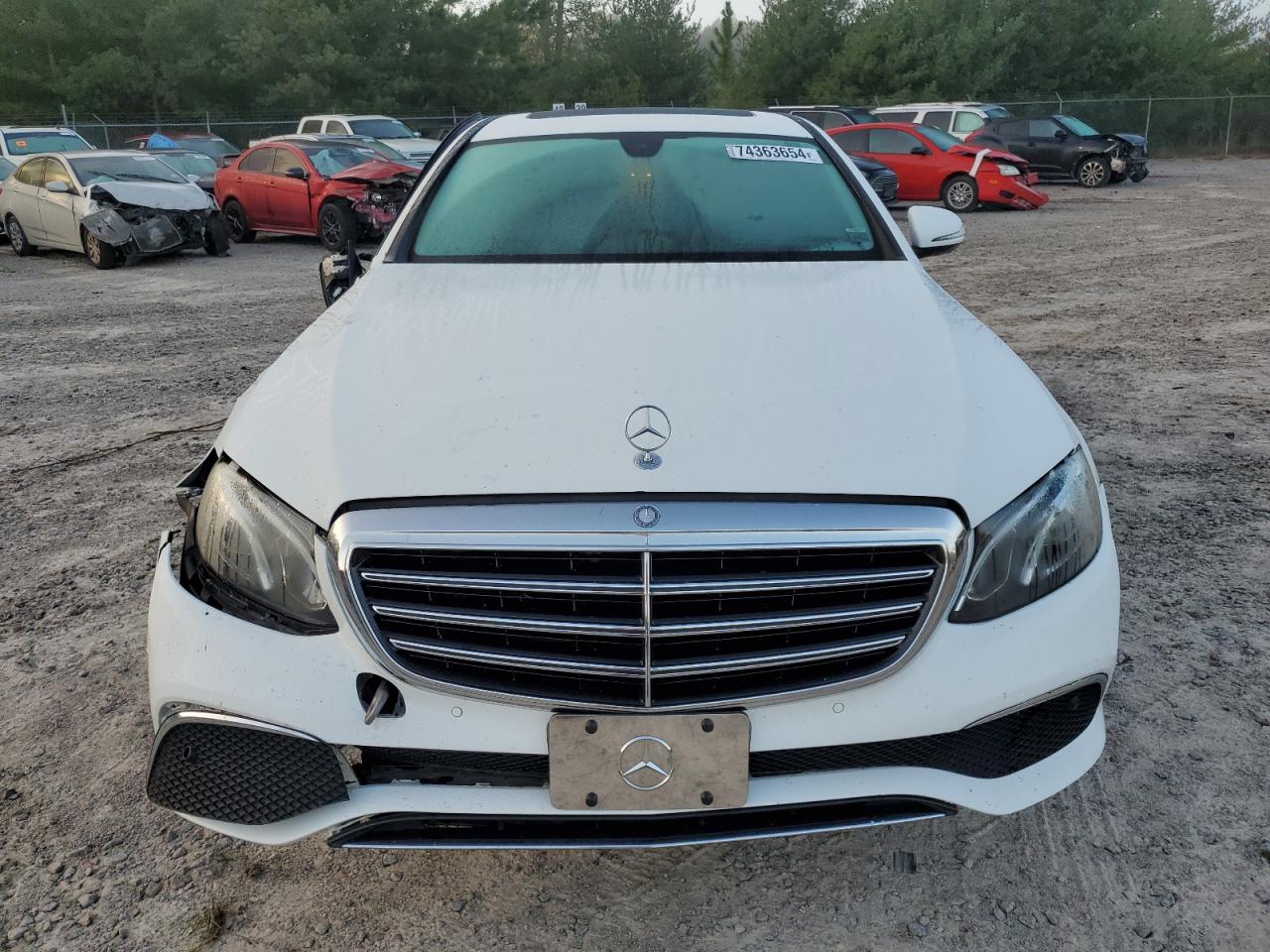 2018 Mercedes-Benz E-klasse VIN WDDZF4KB6JA392852 Copart auction photo, side / front end damage thumbnail 5
