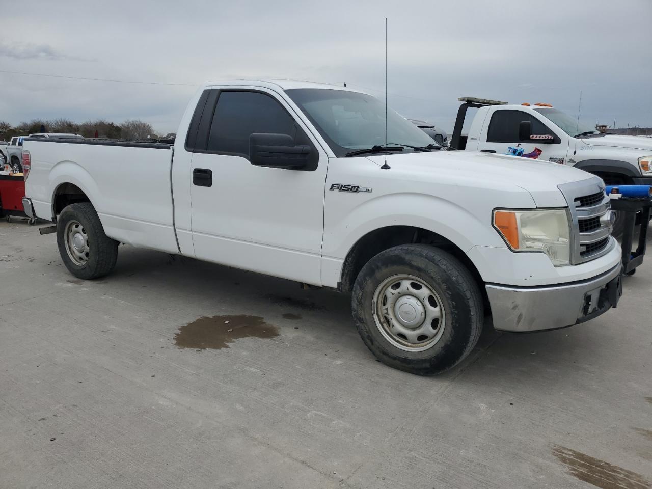 2013 Ford F-150 VIN 1FTNF1CF2DKD43767 Copart auction photo, front end damage thumbnail 4