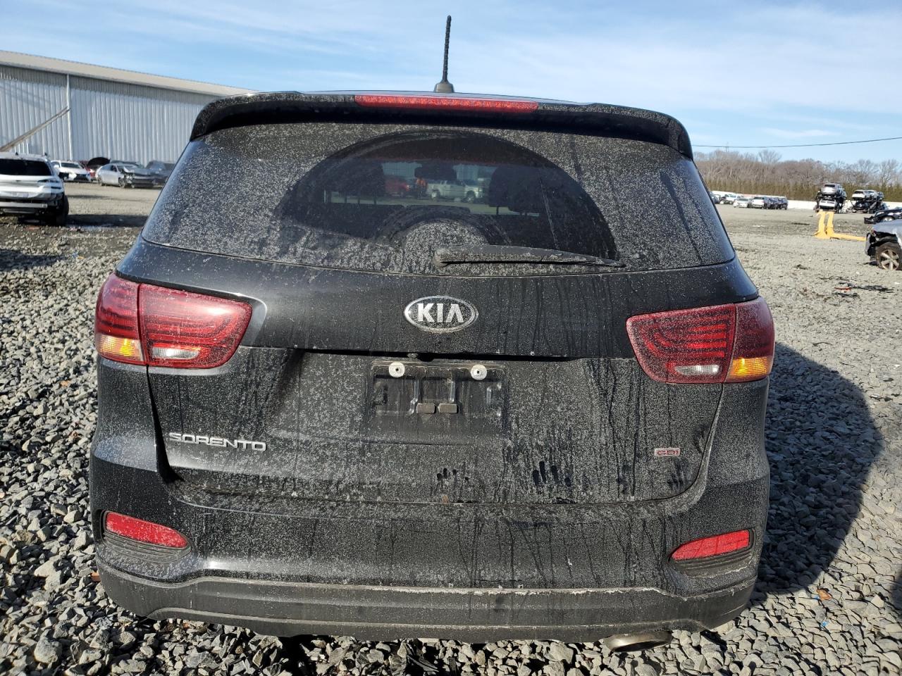 2019 KIA Sorento VIN 5XYPGDA34KG575242 Copart auction photo, front end damage thumbnail 6