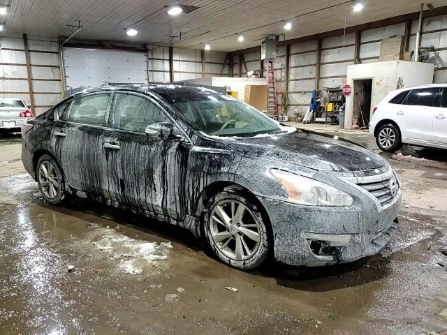 2015 Nissan Altima VIN 1N4AL3AP4FN379658 Copart auction photo, front end / side damage thumbnail 11
