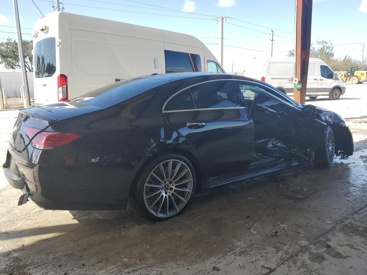 2019 Mercedes-Benz CLC-klasse VIN WDD2J5JB9KA027994 Copart auction photo, side / front end damage thumbnail 3