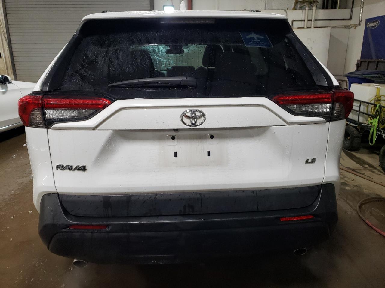 2021 Toyota RAV 4 VIN 2T3H1RFV0MW134693 Copart auction photo, front end / minor dent/scratches damage thumbnail 6