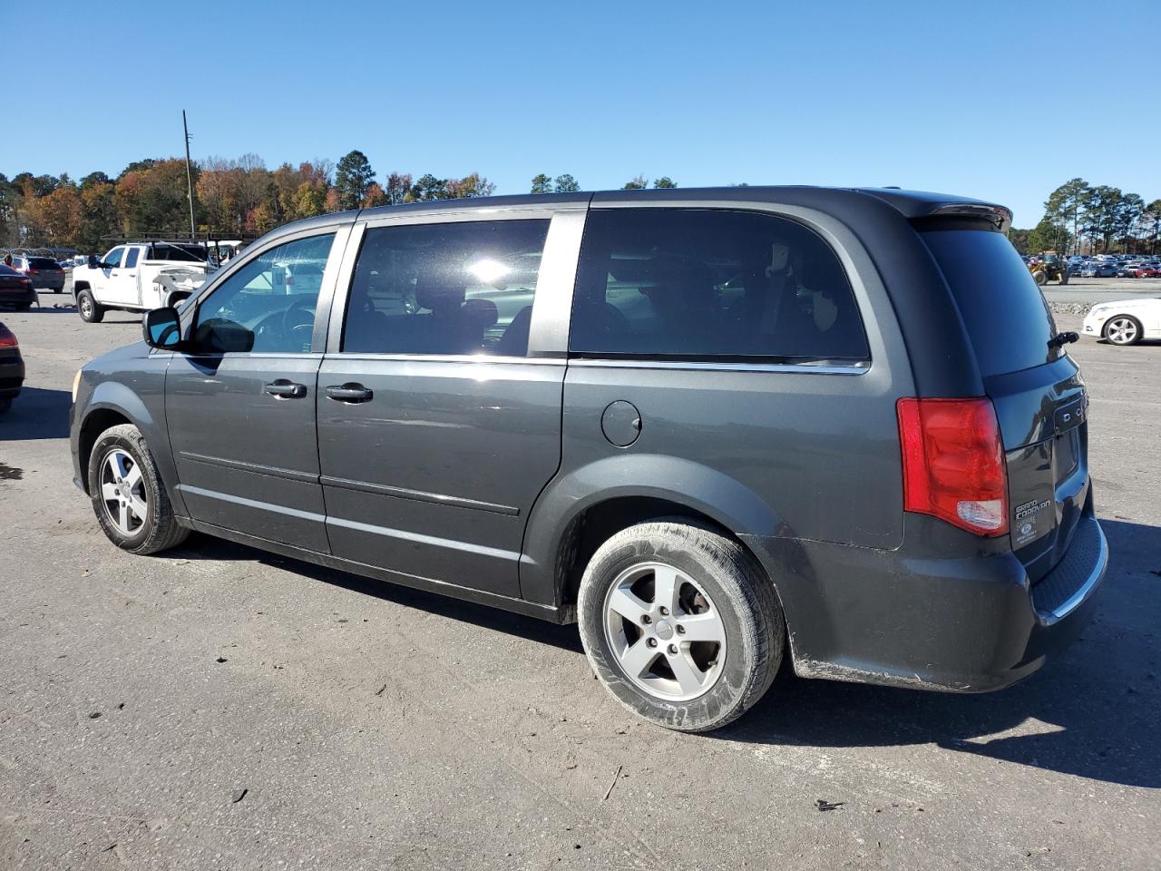 2012 Dodge Caravan VIN 2C4RDGDG7CR171978 Copart auction photo, front end / side damage thumbnail 2