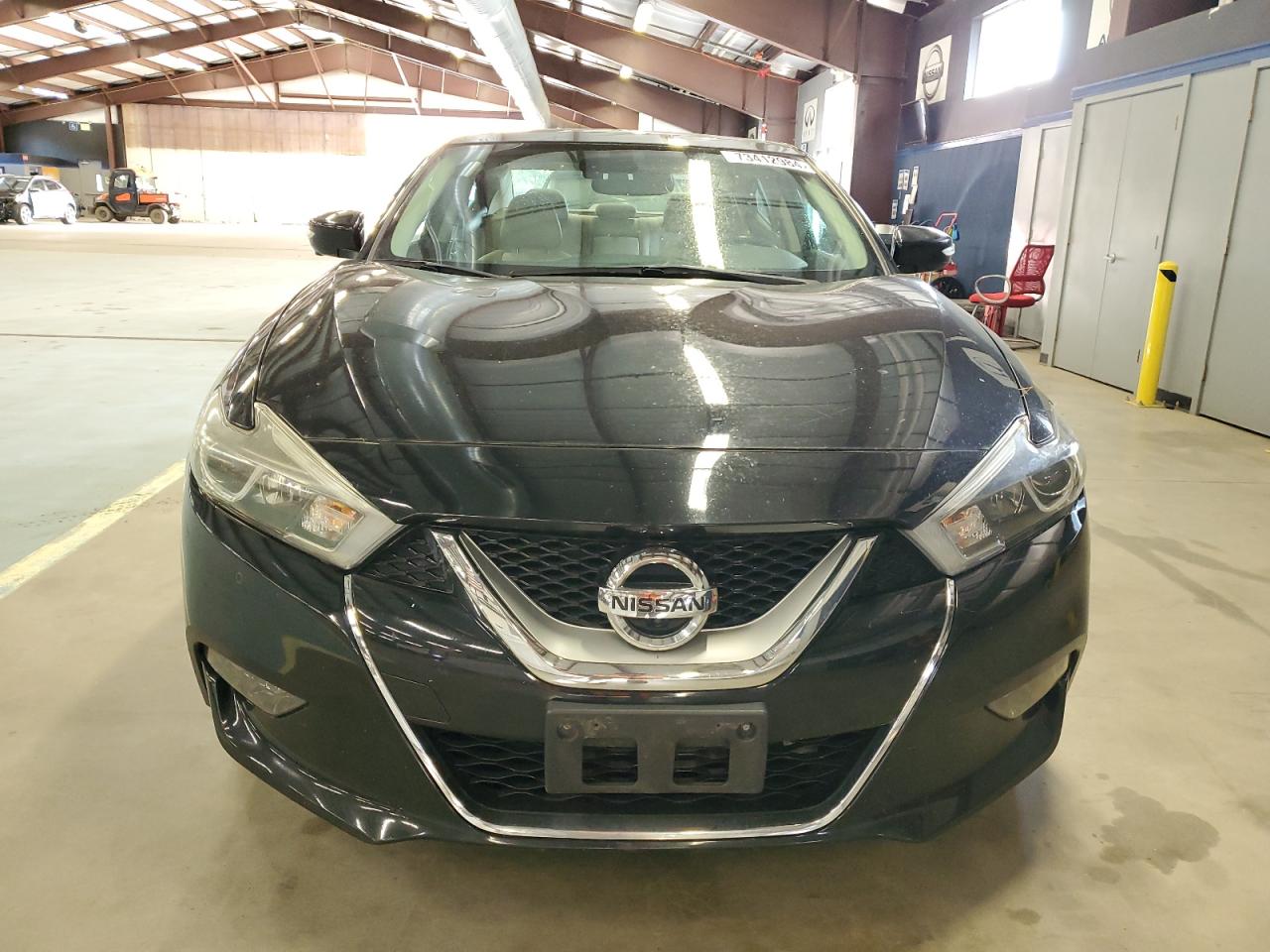 2017 Nissan Maxima VIN 1N4AA6APXHC367729 Copart auction photo, rear end / minor dent/scratches damage thumbnail 5