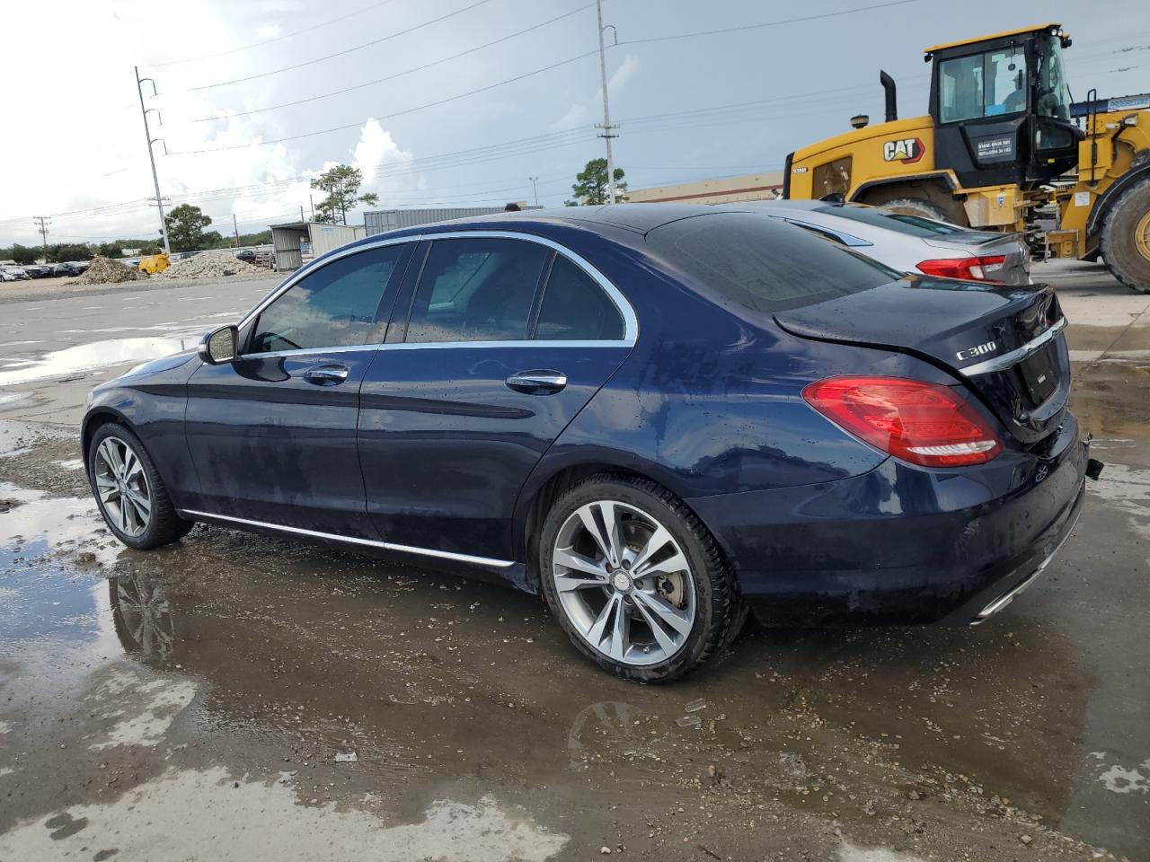 2015 Mercedes-Benz C-klasse VIN 55SWF4KB0FU063588 Copart auction photo, rear end damage thumbnail 2