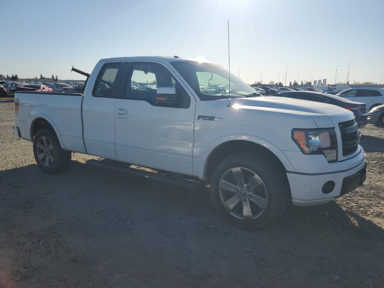 2013 Ford F-150 VIN 1FTFX1CF4DKF97157 Copart auction photo, vandalism damage thumbnail 4