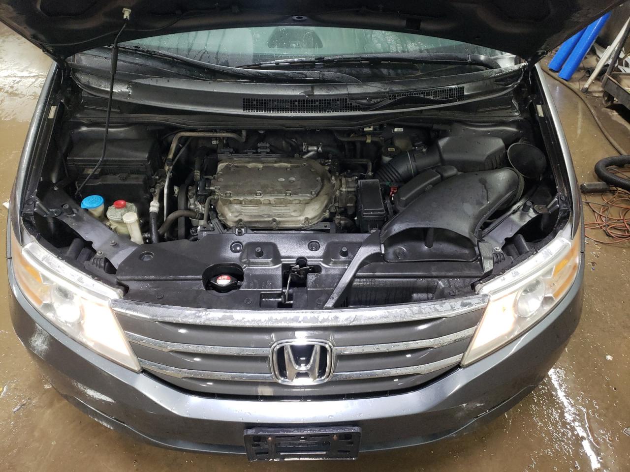 2012 Honda Odyssey VIN 5FNRL5H61CB137524 Copart auction photo, rear end damage thumbnail 12