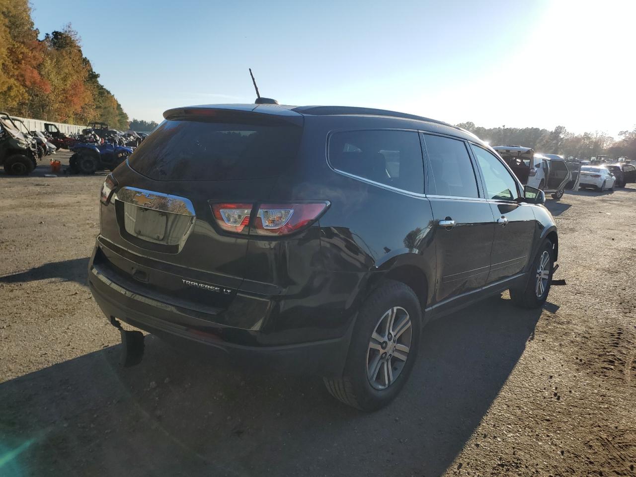 2016 Chevrolet Traverse VIN 1GNKVHKD8GJ301409 Copart auction photo, front end / minor dent/scratches damage thumbnail 3