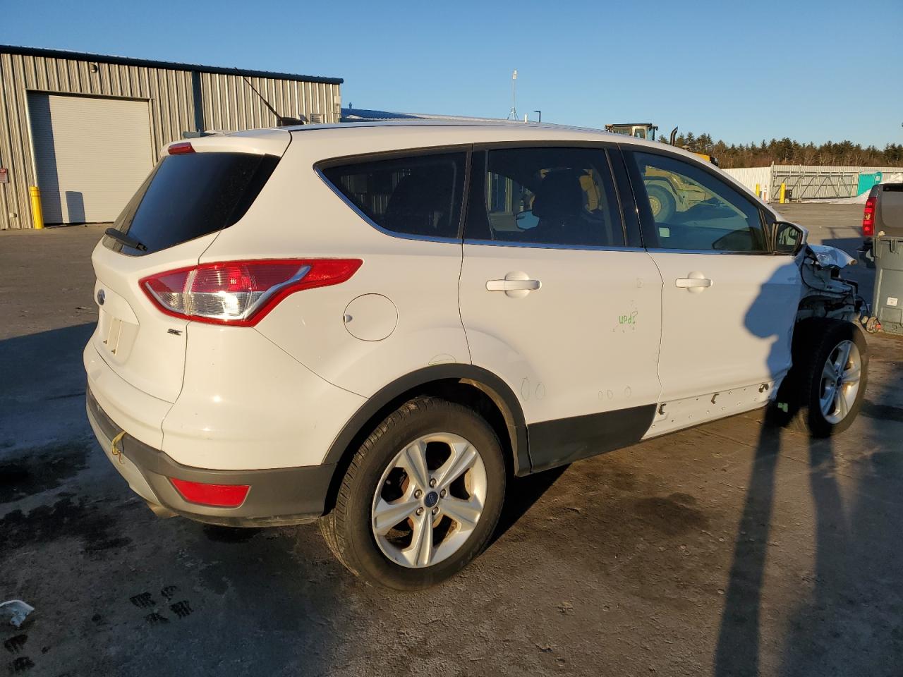 2016 Ford Escape VIN 1FMCU9GX6GUA25217 Copart auction photo, front end / side damage thumbnail 3