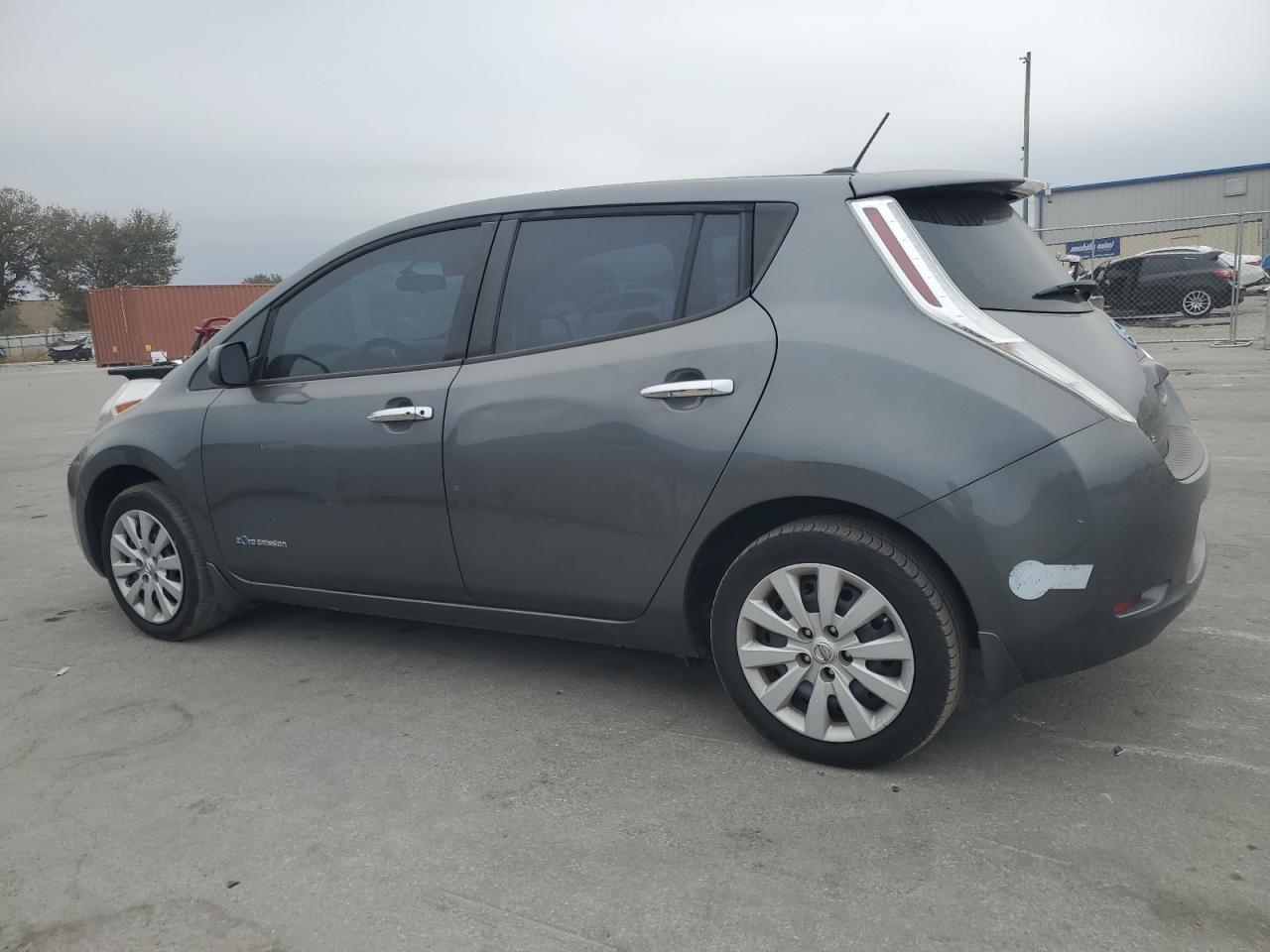 2017 Nissan Leaf VIN 1N4BZ0CP2HC300680 Copart auction photo, minor dent/scratches damage thumbnail 2