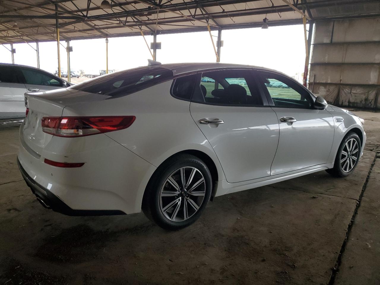 2019 KIA Optima VIN 5XXGT4L39KG356855 Copart auction photo, front end damage thumbnail 3