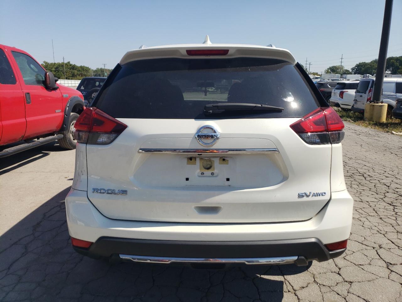 2017 Nissan Rogue VIN JN8AT2MV8HW259717 Copart auction photo, front end damage thumbnail 6
