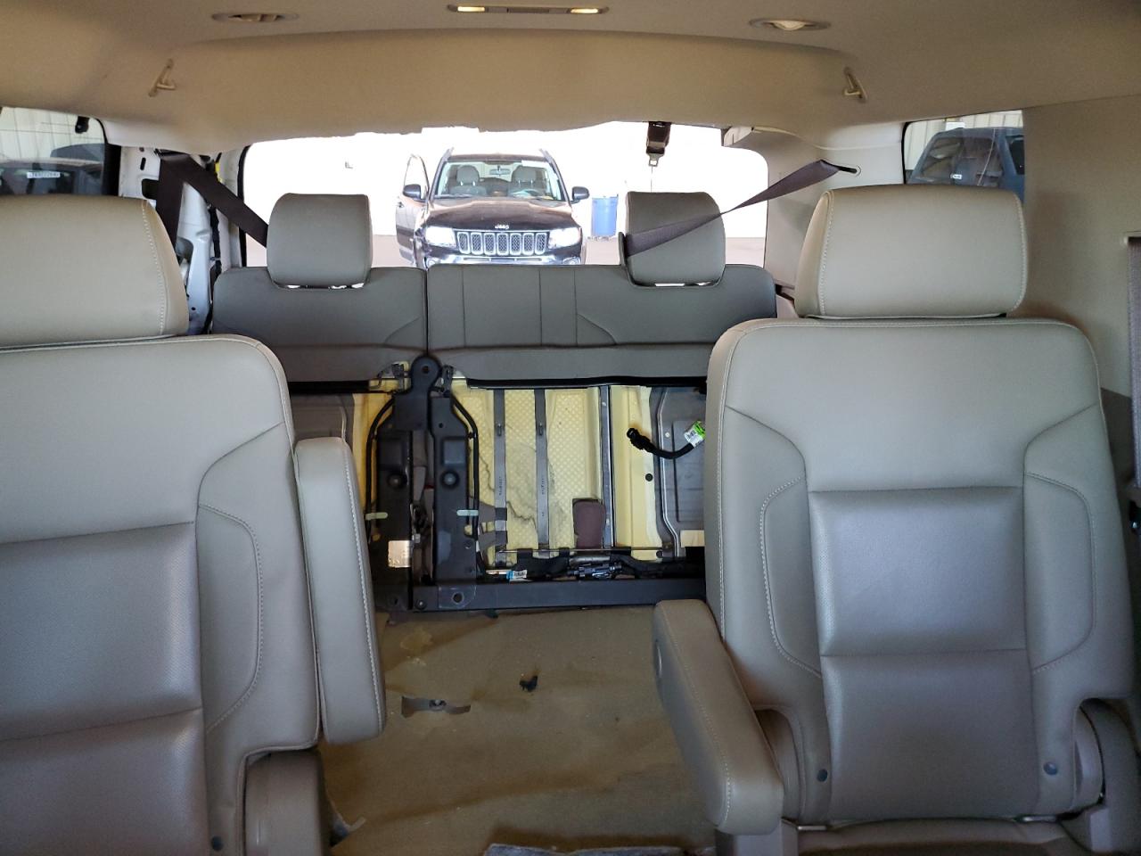 2017 Chevrolet Tahoe VIN 1GNSCCKC4HR114056 Copart auction photo, stripped damage thumbnail 10