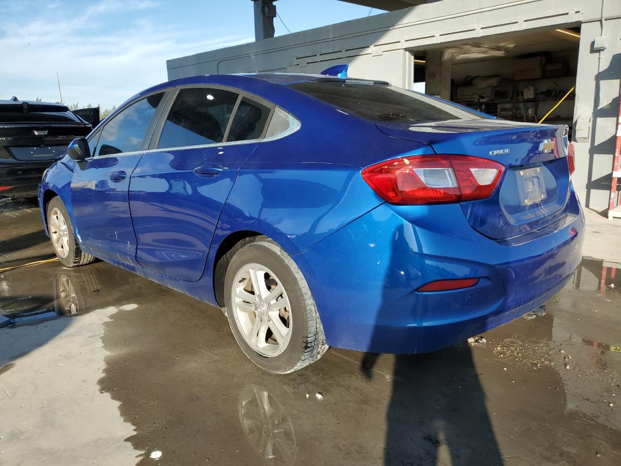 2017 Chevrolet Cruze VIN 3G1BE5SM6HS565745 Copart auction photo, front end / side damage thumbnail 2