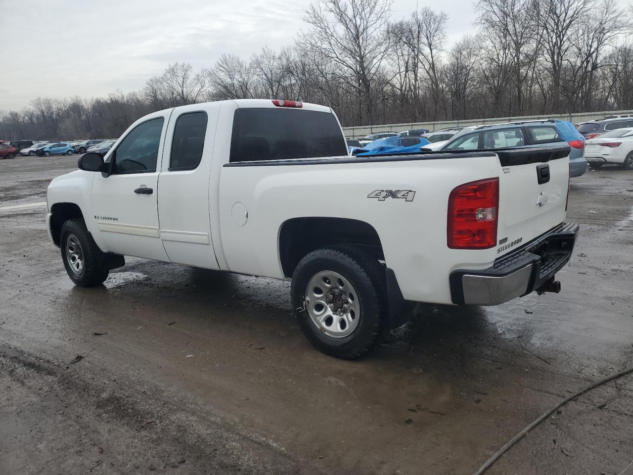 2011 Chevrolet Silverado VIN 1GCRKREA0BZ306735 Copart auction photo, front end damage thumbnail 2