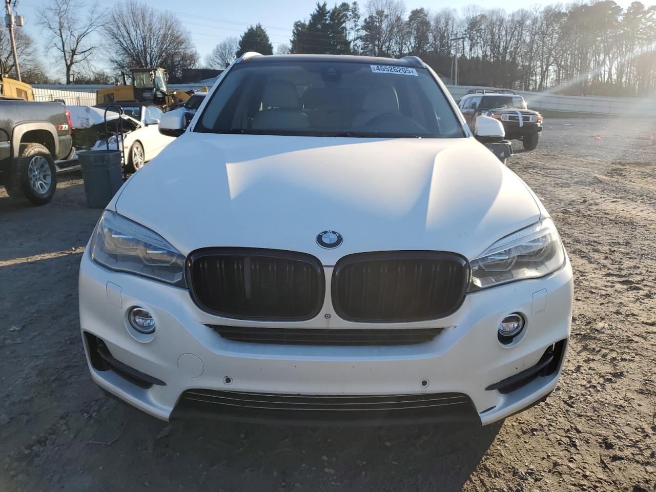 2014 BMW X5 VIN 5UXKR6C52E0C03022 Copart auction photo, normal wear / minor dent/scratches damage thumbnail 5