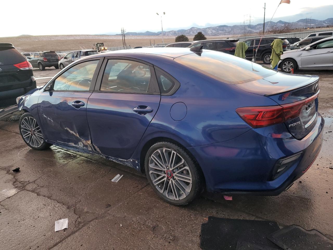2021 KIA Forte VIN 3KPF44AC2ME409922 Copart auction photo, front end damage thumbnail 2