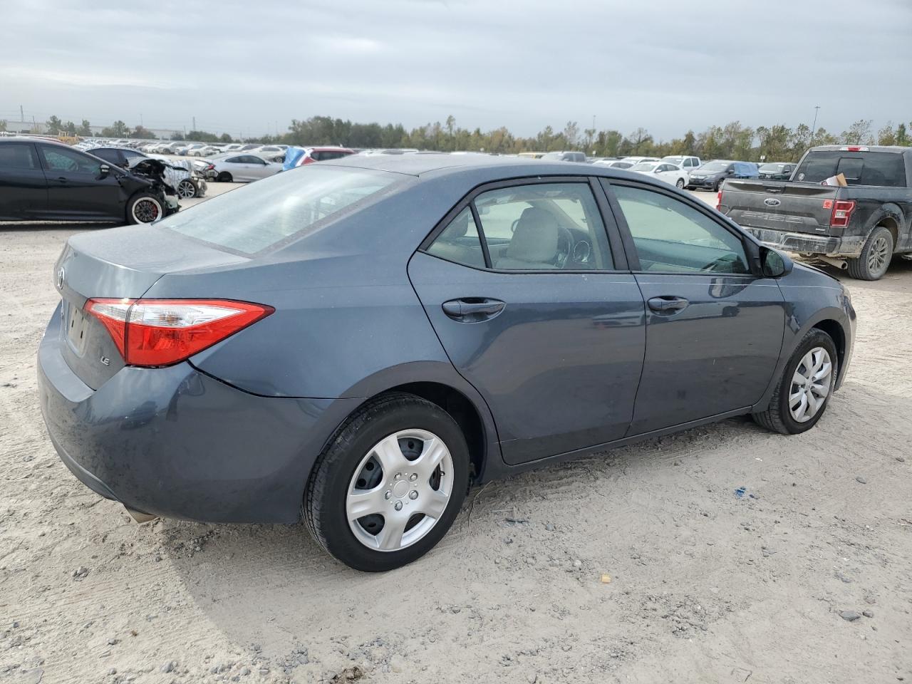 2015 Toyota Corolla VIN 5YFBURHE6FP222901 Copart auction photo, front end damage thumbnail 3